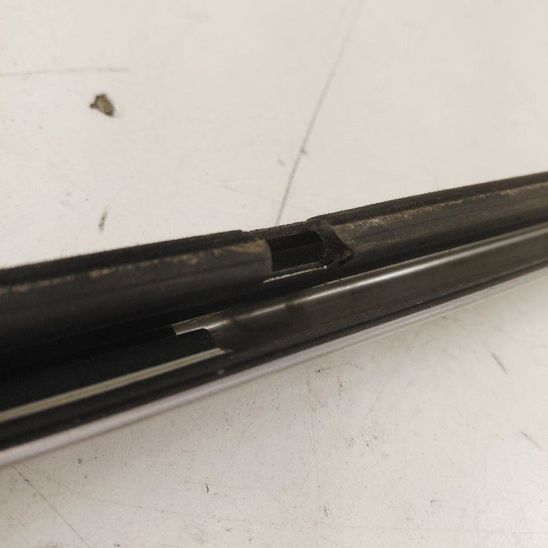 Chrysler 300 Door Glass Window Weather Strip Trim Rear Right Passenger