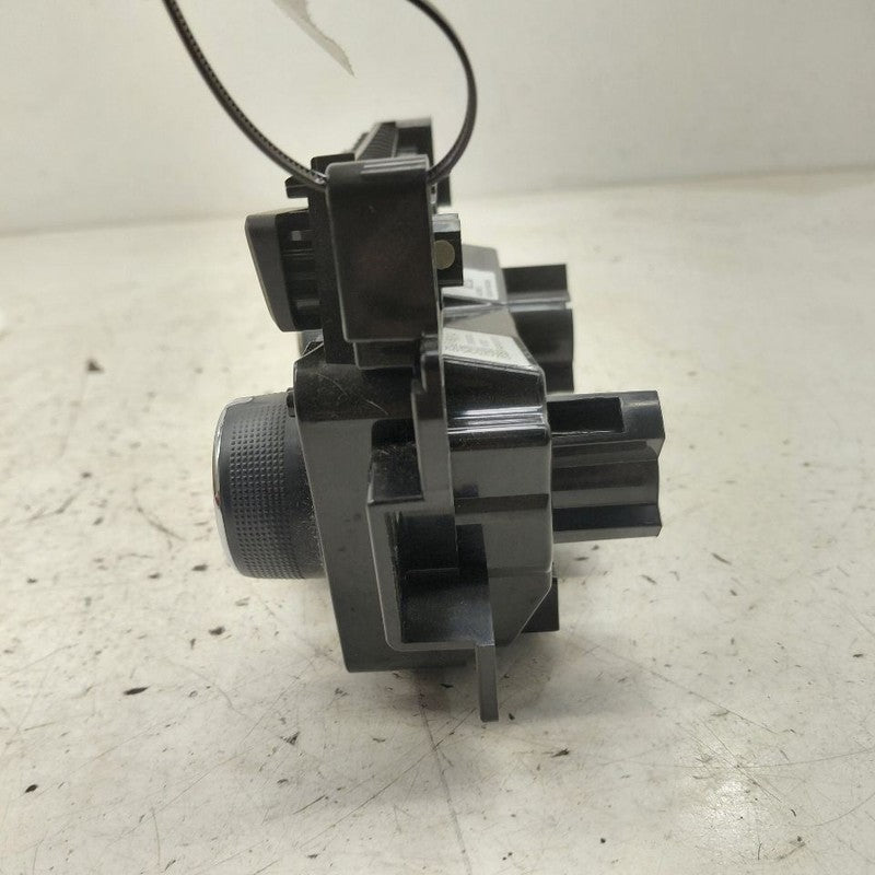 Temperature Control Heat AC Switch With Heated Seat Opt KA1 17-21 Chev