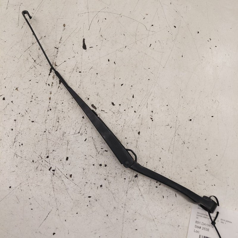 Nissan Versa Windshield Wiper Arm Left Driver  2019 2018 2017 2016