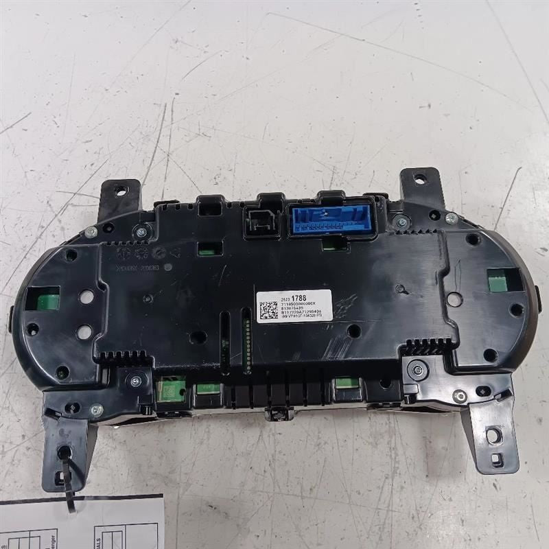 Speedometer Gauge Cluster US Market Opt Umn ID 26231788 Fits 18 LACROS