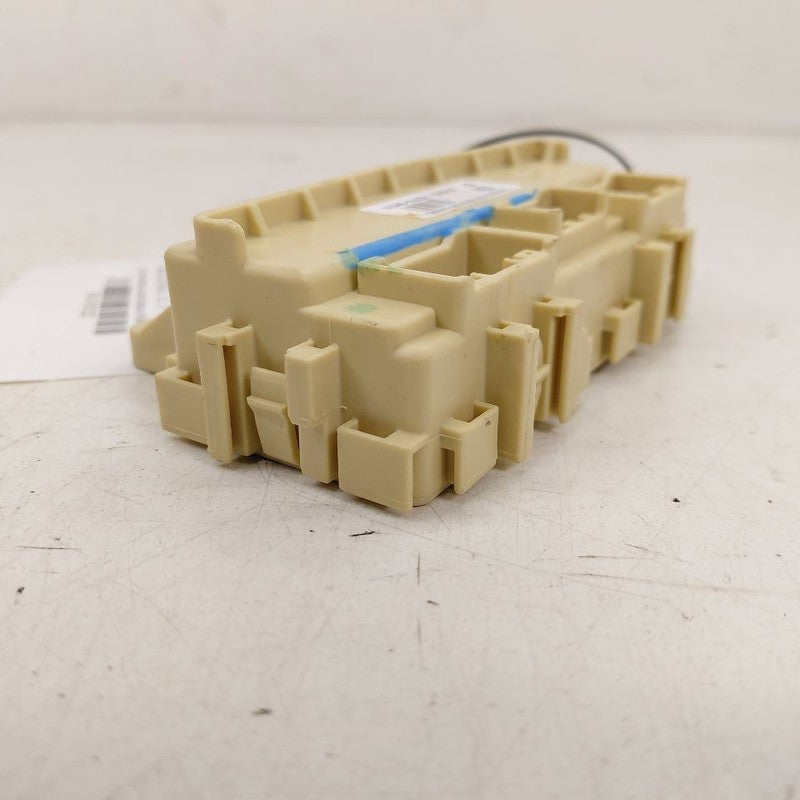 Hyundai Santa Fe Fuse Relay Junction Block {91940S1020} 2019 2020