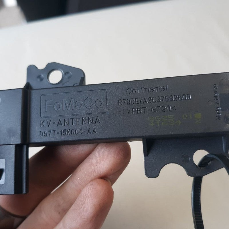 Ford Taurus Keyless Entry Antenna Module {DS7T-15K603-AA} 2019 2018 2017 2016 