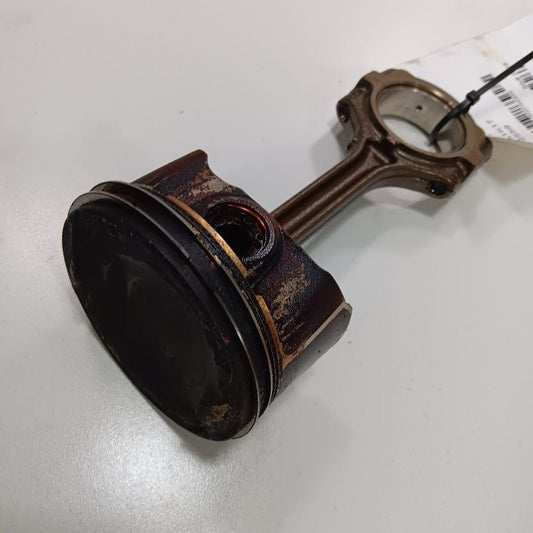 Nissan Altima Single Piston With Connecting Rod   2.5L 2017 2016