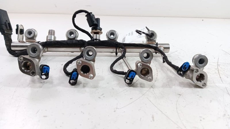 Buick Encore Fuel Rail Injection Injector Mount Bar 2016 2017 2018 2019