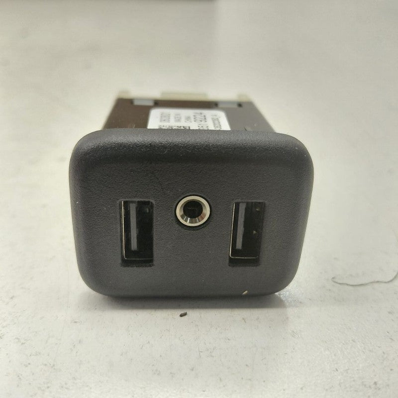 Chevy Trax USB Plug In Hub Port  2022 2021