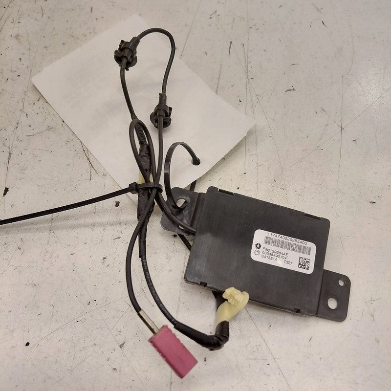 Chrysler 300 Remote Start Antenna Module {68139564AE} 2017 2018 2019