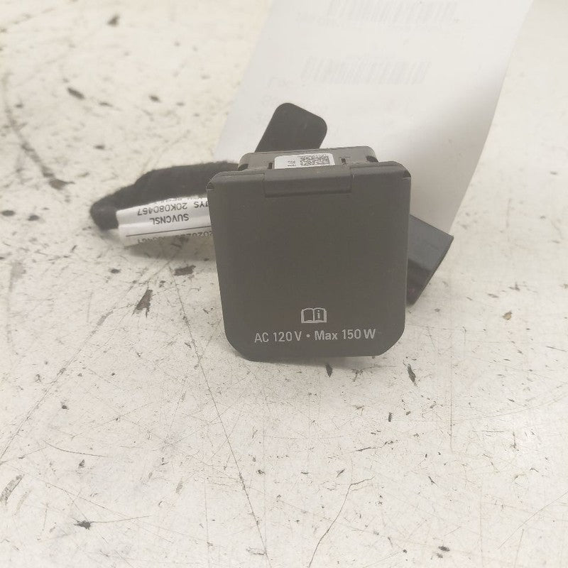 Chevy Trax 120V Plug In {13332854} 2022 2021