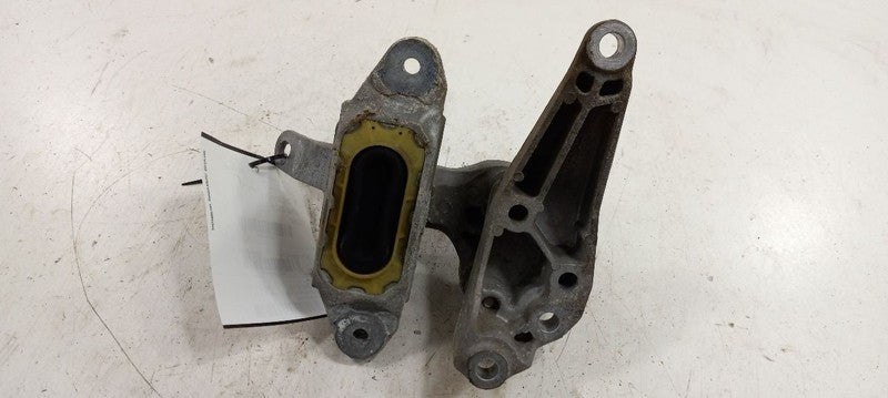 Chevy Cruze Engine Motor Mount Left Driver 2011 2012 2013 2014 OEM