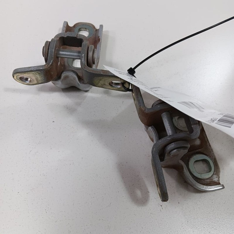 Buick Encore Door Hinge Set Left Driver Rear  2019 2018 2017