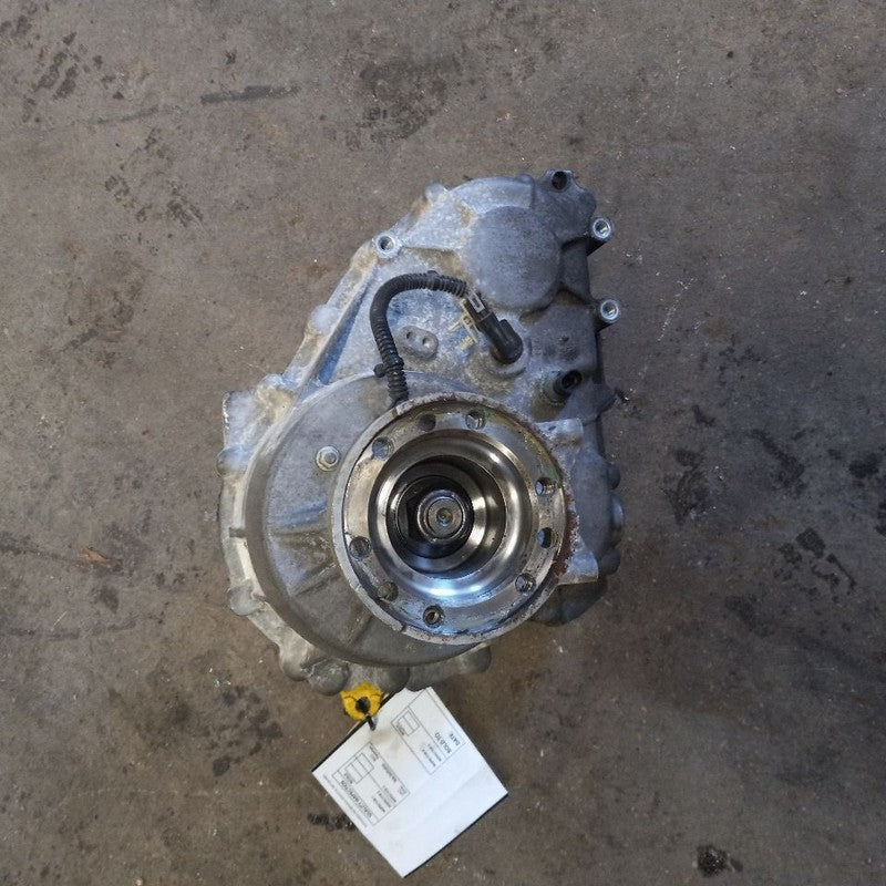 Transfer Case 3.6L Fits 15-23 Chrysler 300 OEM