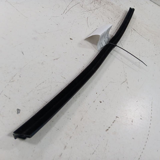 Kia Optima Right Front Weather Strip Interior  2020 2019 2018 2017 OEM