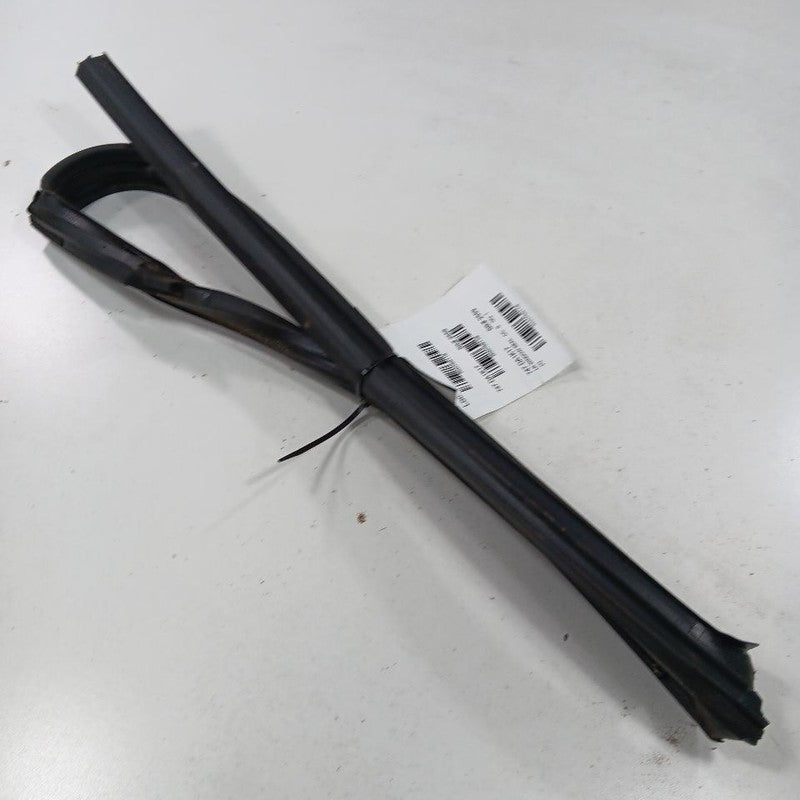 Nissan Altima Door Glass Window Seal Rubber Left Driver Rear Back  201