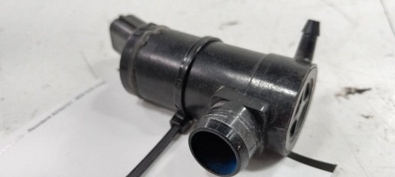 Subaru Forester Windshield Washer Wash Fluid Reservoir Motor Pump Elec