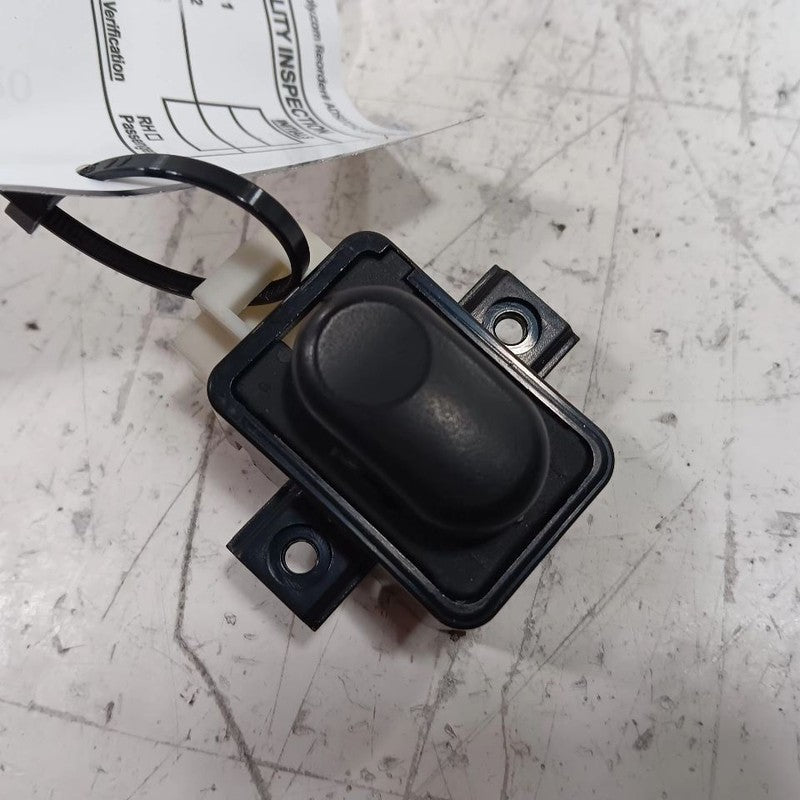 Buick Encore Seat Lumbar Switch  2017 2018 2019 2020 OEM