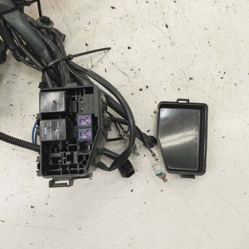 Rear Engine Fuse Box Fits 14-15 17-24 Mitsubishi Mirage
