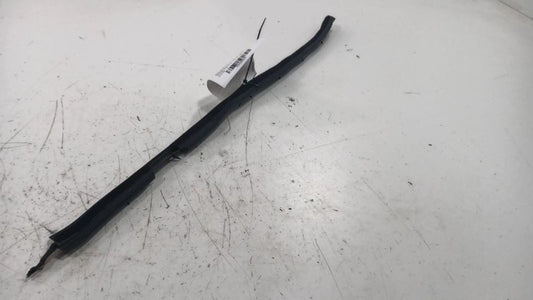 Subaru Forester Left Front Weather Strip Interior  2017 2018