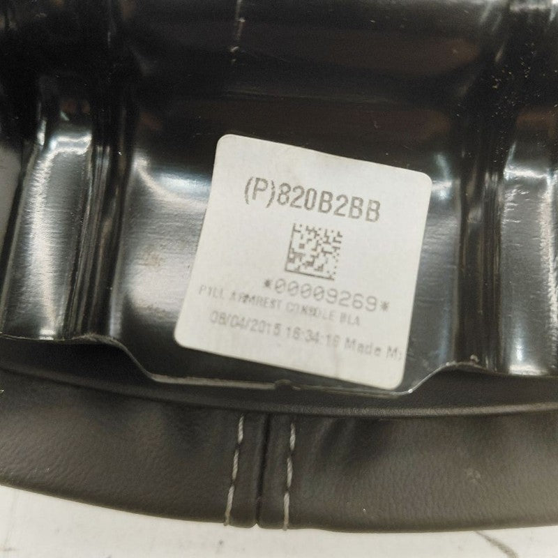 Cadillac XTS Arm Rest      2016 2017 2018