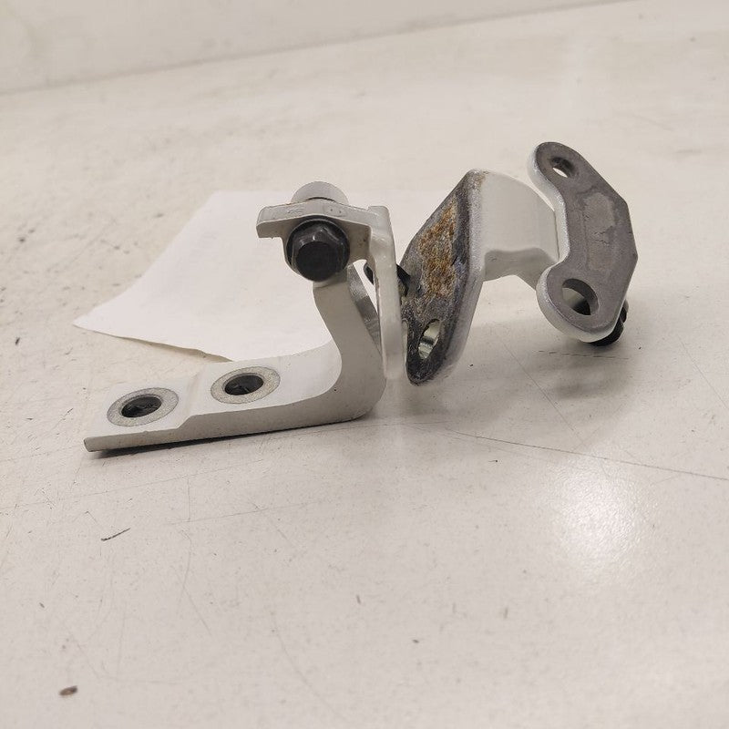 Nissan Rogue Door Hinge Set Right Rear Passenger  2021 2022 2023