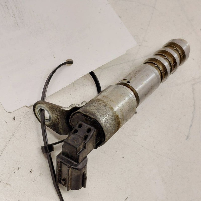 Cadillac XTS Variable Timing Gear Oil Control Valve Solenoid Cylinder 