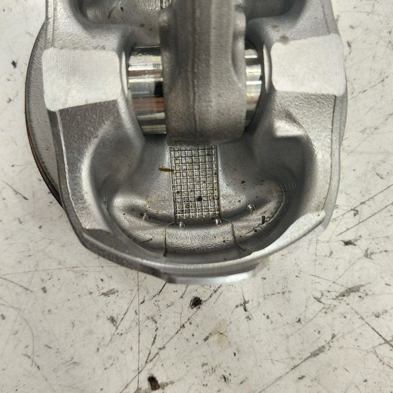 Subaru XV Crosstrek Single Piston With Connecting Rod   2.5 2025 2024