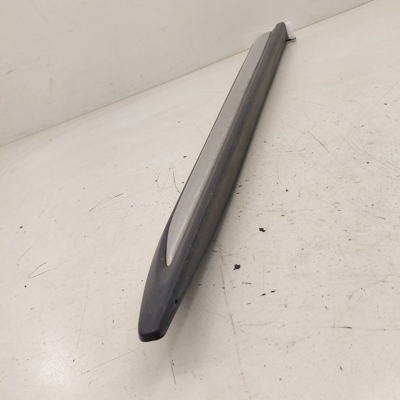 Mitsubishi Outlander   Door Molding Trim Strip Left Driver Front  2018