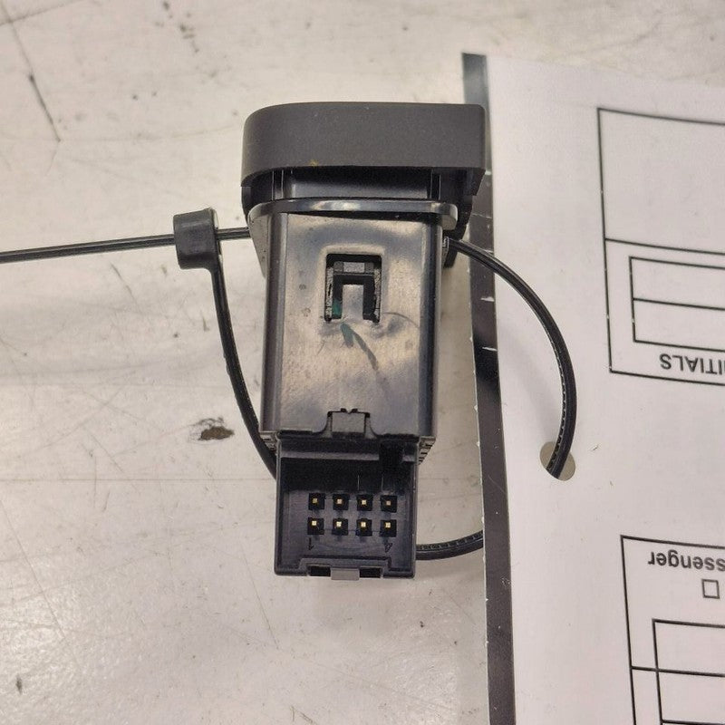 Cadillac CT6 Passenger Right Rear Door Shade Switch {299155105} 2018 2