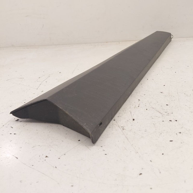 Chevy Trax Door Molding Trim Strip Right Passenger Side Front  2025 20