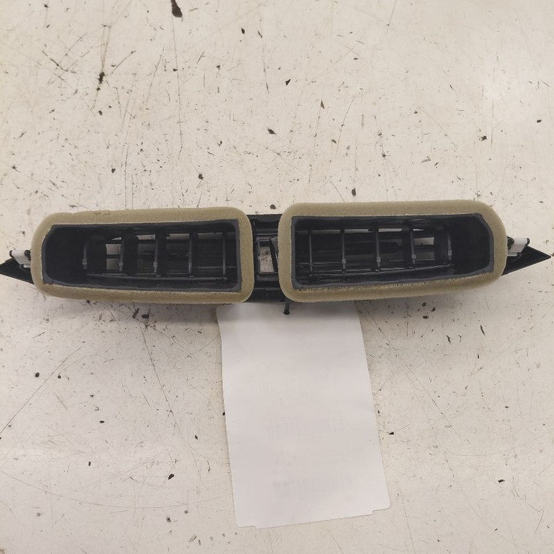 Honda CR-V Dash Air Vent Center Middle  2019 2018 2017
