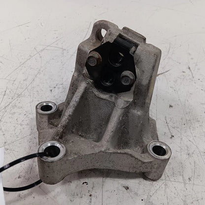 Kia Soul Engine Motor Mount Left Driver  2017 2018 2019 OEM