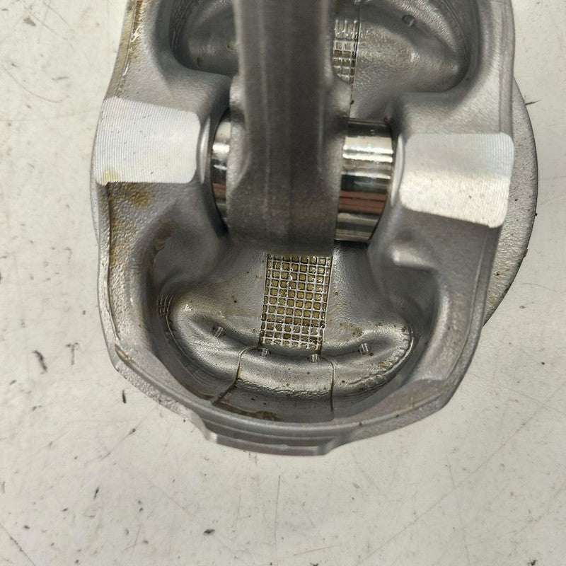 Subaru XV Crosstrek Single Piston With Connecting Rod   2.5 2025 2024