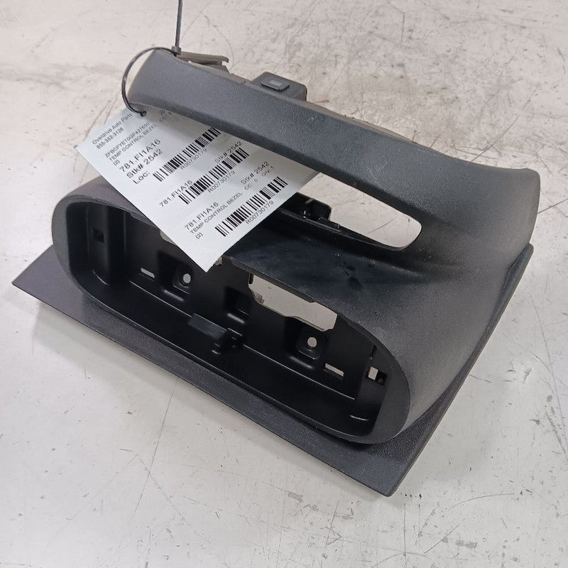 Fiat 500 Temp Temperature Control Bezel Surround Dash Trim  2016 2017 