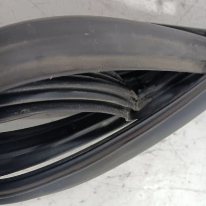 Ford Fiesta On Door Seal Rubber Right Passenger Rear Back  2016 2017 2