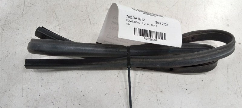 Nissan Rogue Cowl Vent Panel Hood Rubber Seal 2012 2013 2014 2015 OEM