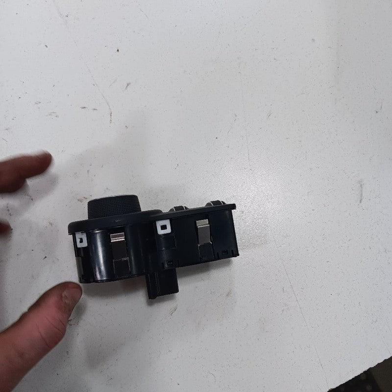 Jeep Cherokee Headlight Switch Head Light Lamp  2015 2016 2017