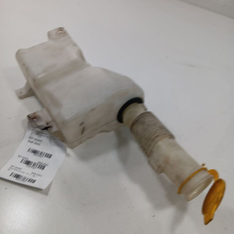 Wash Reservoir Fits 15-18 Jeep Renegade 757661 OEM
