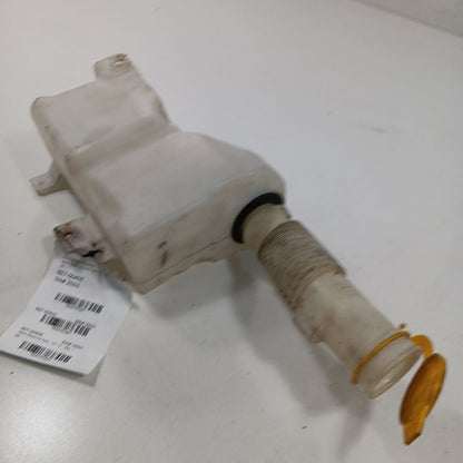 Wash Reservoir Fits 15-18 Jeep Renegade 757661 OEM