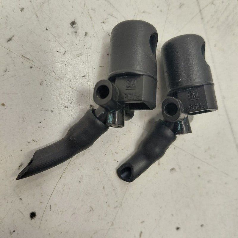 Chevy Trax Windshield Wiper Washer Fluid Hood Sprayer Nozzles  2022 20