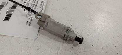 Volkswagen Jetta Brake Pedal Switch 2003 2002 2001 2000 OEM