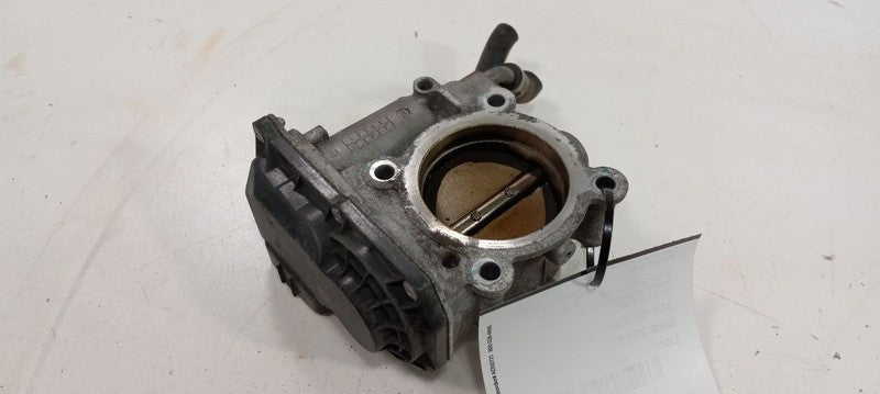 Throttle Body 2.0L Fits 11-20 ELANTRA OEM