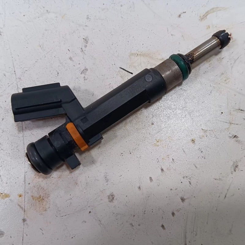 Fuel Injection Injector Fits 18-23 Nissan Kicks OEM