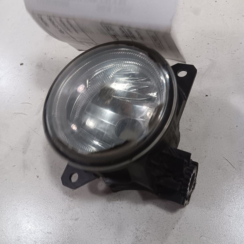 Passenger Right Fog Light Bumper Mounted Fits 16-21 Honda Civic