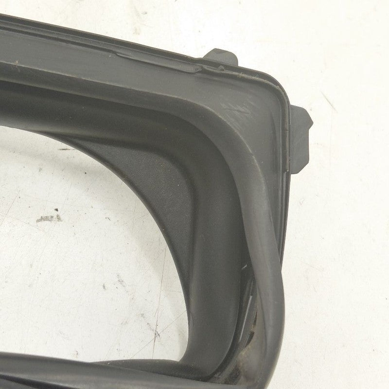 Mitsubishi Outlander   Door Glass Window Seal Rubber Right Passenger R