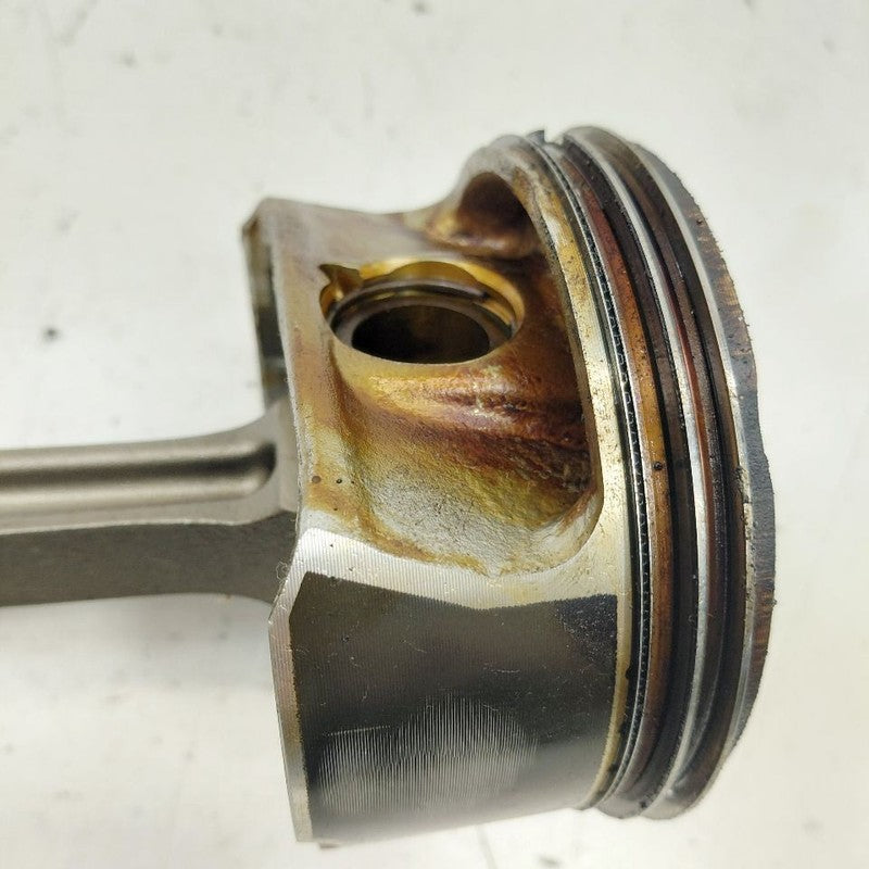 Cadillac XTS Single Piston With Connecting Rod       3.6 2016 2017 201