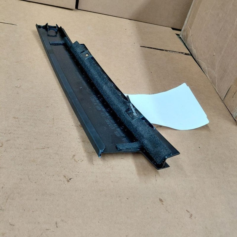 Buick Encore GX Driver Left Front Door Applique {42757518} 2022 2023 2
