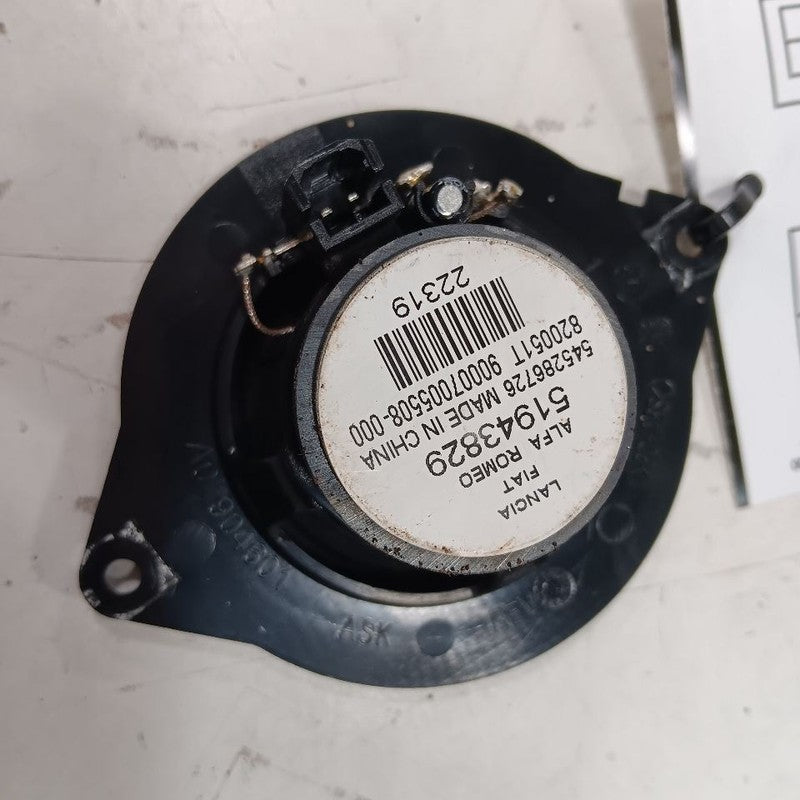 Jeep Renegade Dash Speaker Left Driver Side   2021 2020 2019