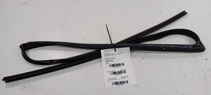 Subaru Legacy Door Glass Window Seal Rubber Right Passenger Rear Back 