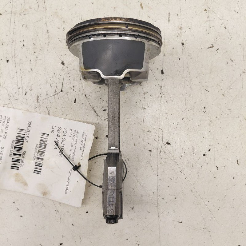 Subaru XV Crosstrek Single Piston With Connecting Rod   2.5 2025 2024