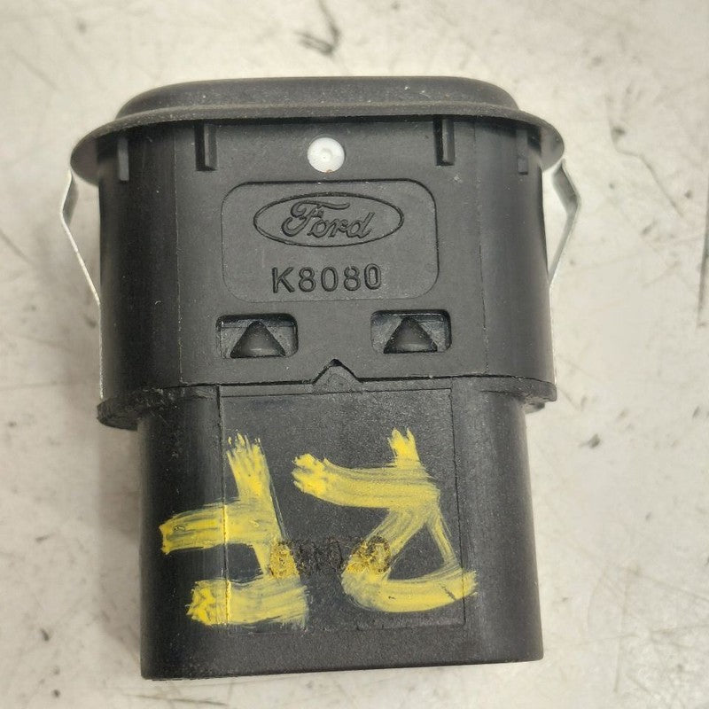 Volvo S60 Passenger Right Front Seat Lumbar Switch  2018 2017 2016