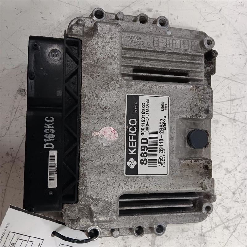 Engine ECM Electronic Control Module VIN D 8th Digit Fits 13-14 VELOST