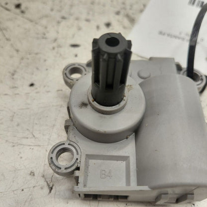 Hyundai Santa Fe Flap Door Motor Heater AC Door Actuator  2019 2020